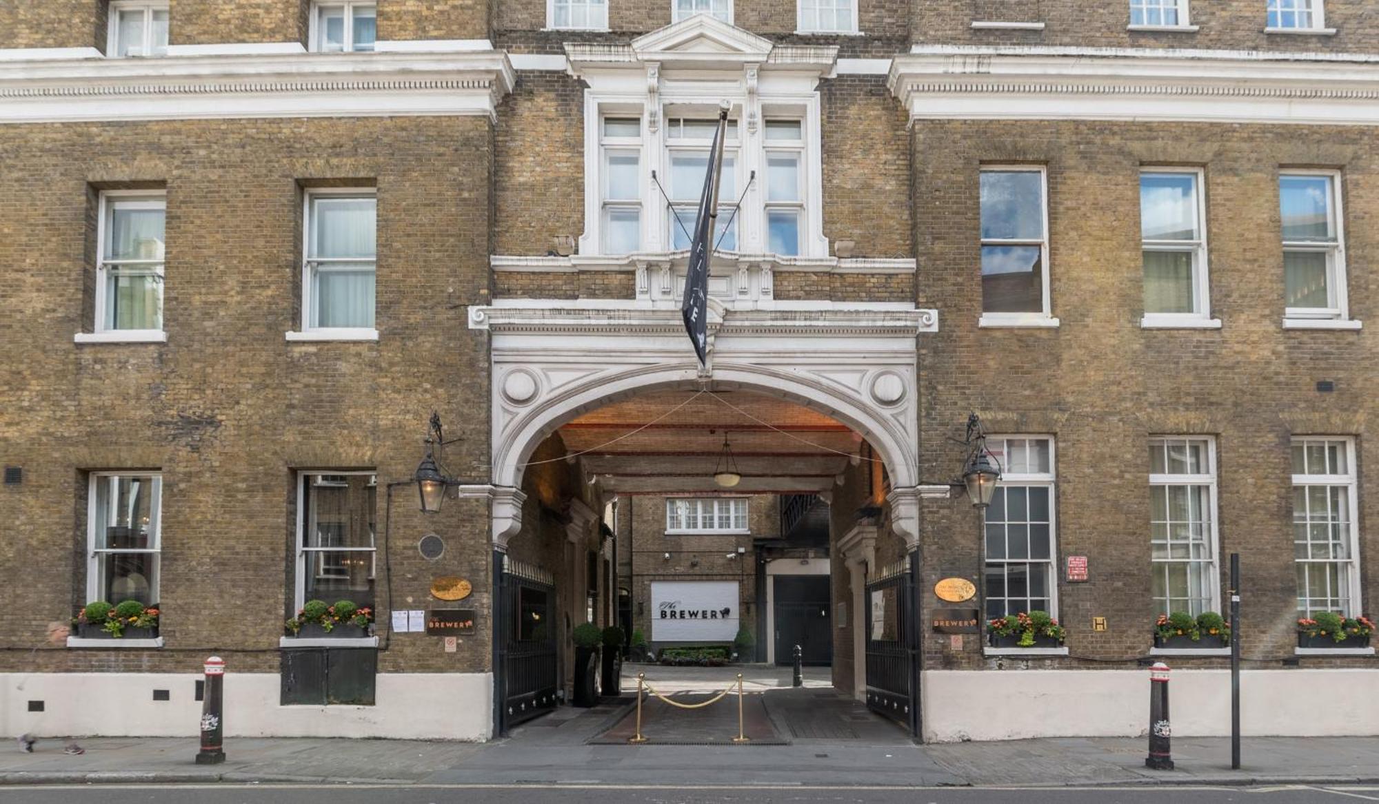 Montcalm Brewery, London City Dış mekan fotoğraf The entrance to the hotel