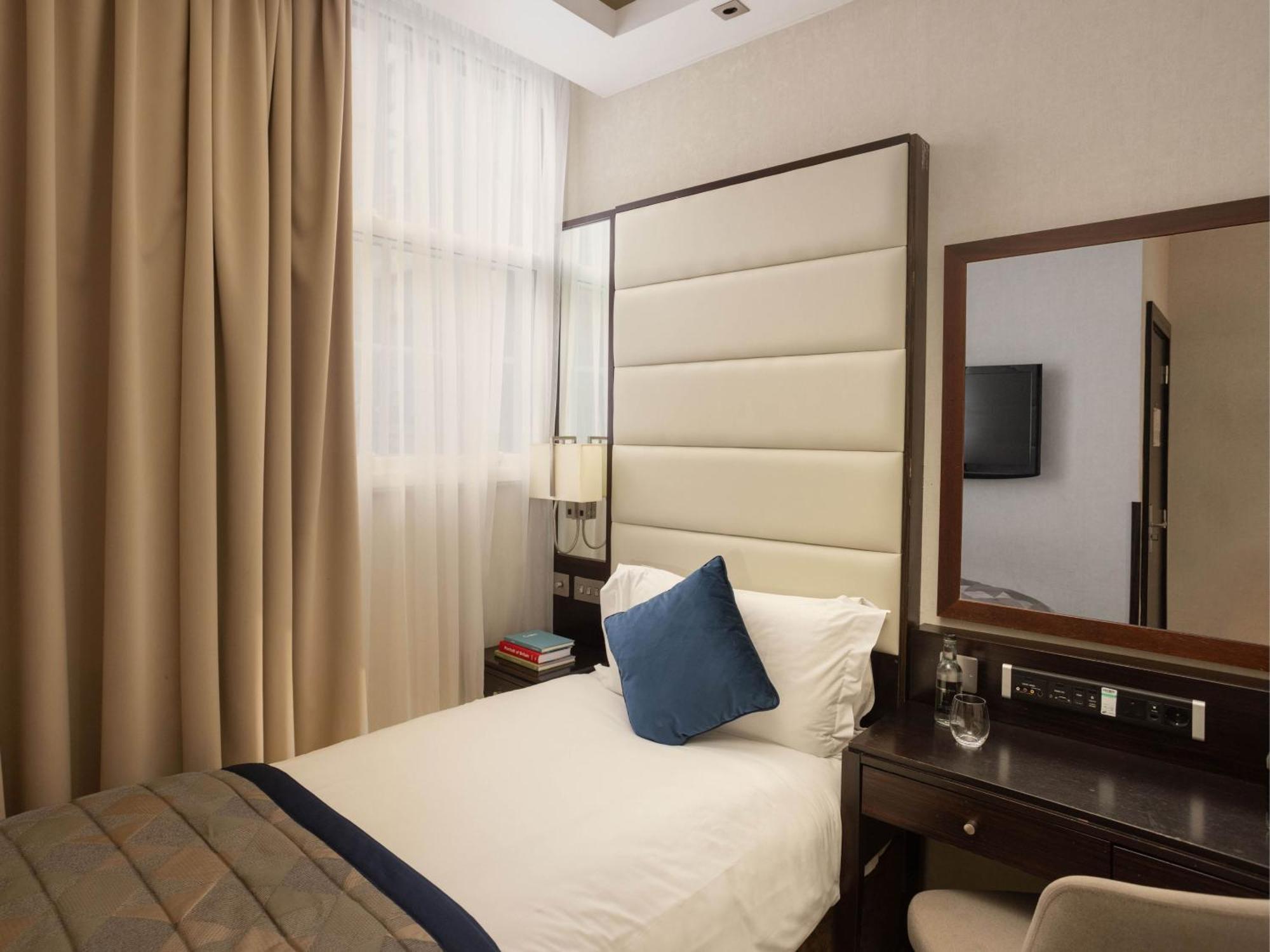 Montcalm Brewery, London City Dış mekan fotoğraf A bedroom at the hotel